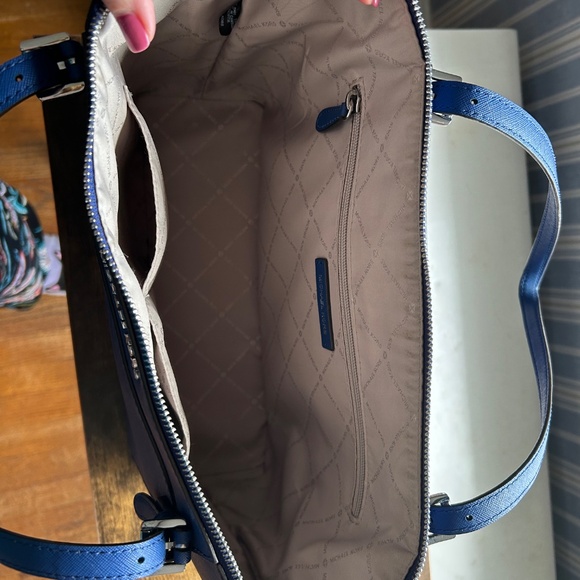 Michael Kors Bag - Picture 3 of 4